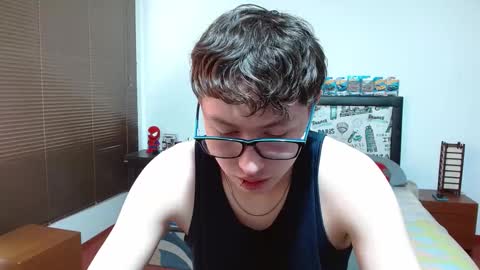 Aaron online show from January 23, 6:24 pm