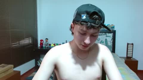 Aaron online show from February 20, 6:57 pm