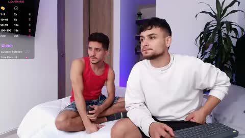 Aron Santoro online show from April 28, 4:22 pm