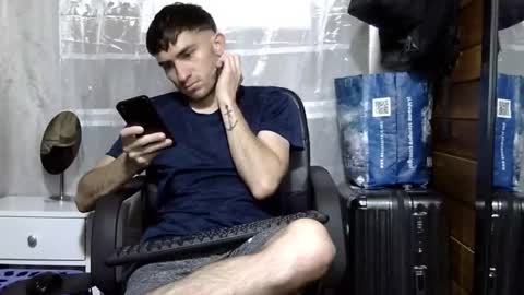 Aron G Franco online show from September 11, 3:57 pm