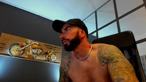 AronGrant online show from June 29, 9:17 am