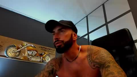 AronGrant online show from August 8, 9:52 am