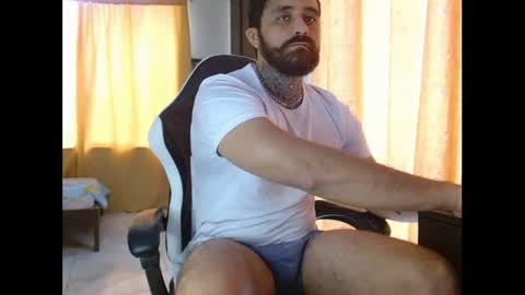 aronmiller online show from November 15, 3:13 pm