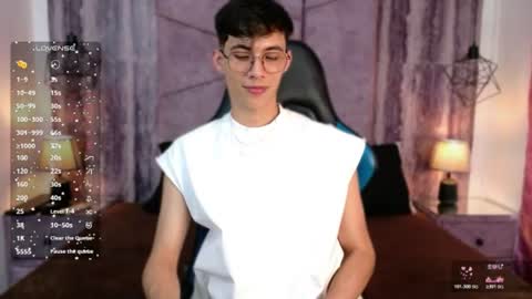 Arontawers online show from July 27, 7:44 pm