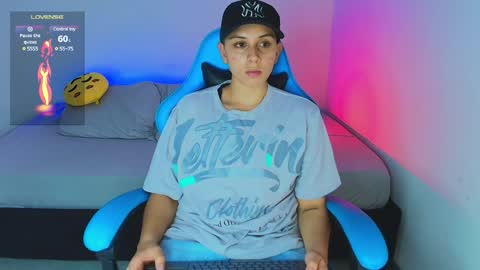 noah and ivy online show from January 19, 11:00 pm