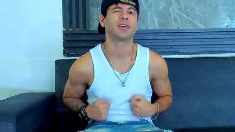 Aroon   online show from January 15, 11:13 pm