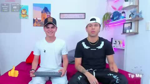 Aroon   online show from July 10, 1:43 am