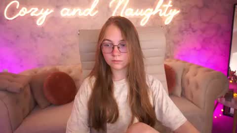 arrinawair online show from July 28, 7:06 am