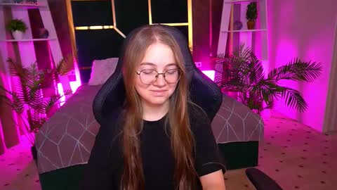 arrinawair online show from November 11, 9:22 am