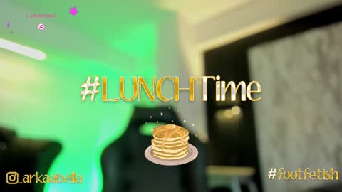    online show from March 8, 8:35 pm