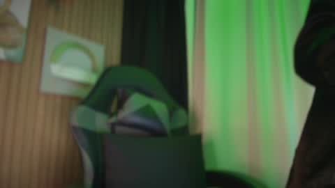    online show from November 6, 7:39 pm