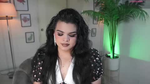 Chloe  online show from October 16, 11:14 pm