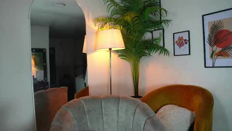 Chloe  online show from February 20, 10:48 pm