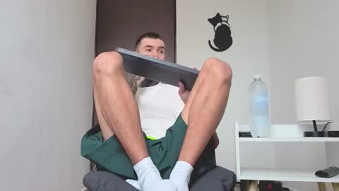   online show from November 27, 1:19 pm