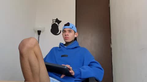  online show from May 3, 5:02 am