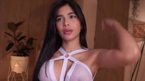 Snapshot of artemia_ chatting on September 30, 1:05 am Amanda online show from September 30, 1:05 am