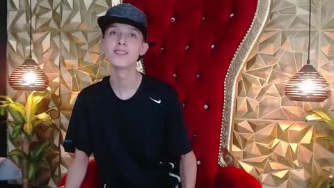 arthurcox_ online show from September 11, 11:50 pm