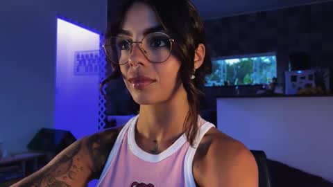 isis online show from February 12, 9:40 pm