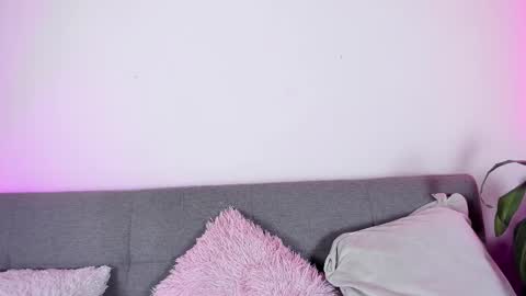 MIA OF artmiajoy online show from February 11, 1:51 pm