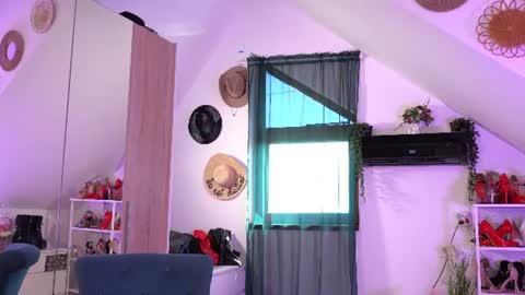Amalia online show from July 10, 7:46 am