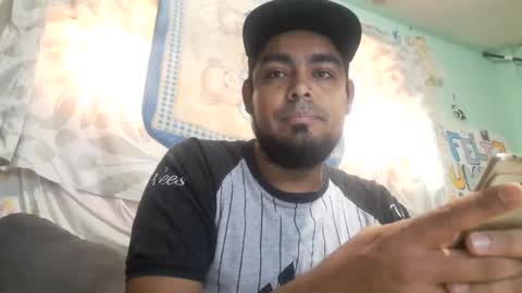Snapshot of arturo_alvarado93 chatting on December 4, 4:21 pm the chosen one online show from December 4, 4:21 pm