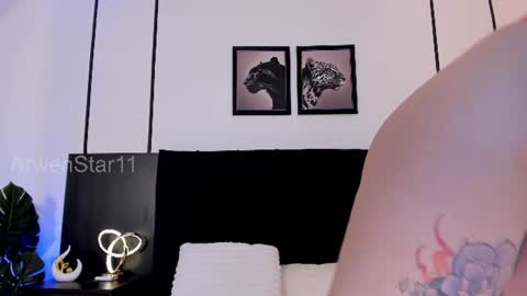 hellen online show from June 25, 2:11 pm