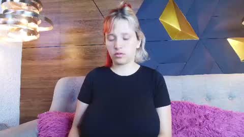 sofia online show from June 20, 10:10 am