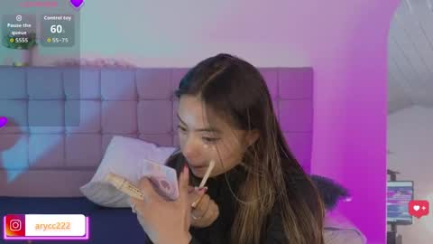 arycooper_ online show from April 25, 12:51 pm