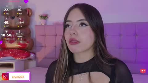 arycooper_ online show from April 28, 11:58 am