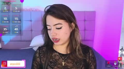 arycooper_ online show from April 24, 12:40 pm