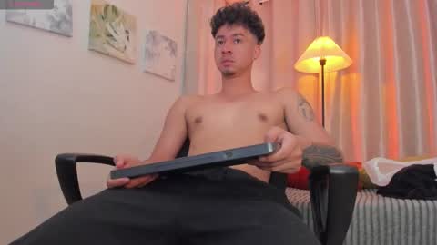 andy online show from March 8, 9:30 pm