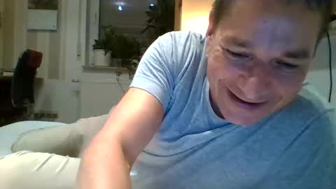 Snapshot of as660660 chatting on September 12, 8:33 pm as660660 online show from September 12, 8:33 pm