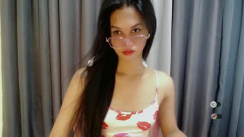 Snapshot of ash_sexdoll chatting on February 3, 7:10 pm ASH online show from February 3, 7:10 pm