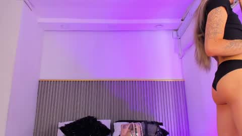 ash_valentine online show from July 6, 7:38 pm