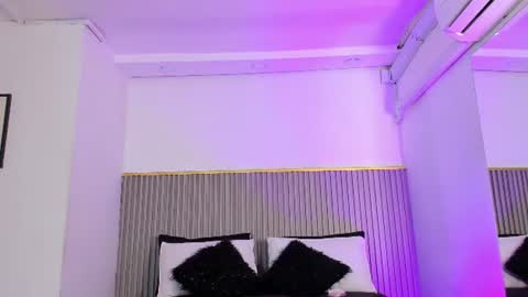 ash_valentine online show from July 6, 12:07 am