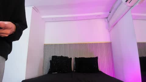 ash_valentine online show from June 7, 7:52 pm