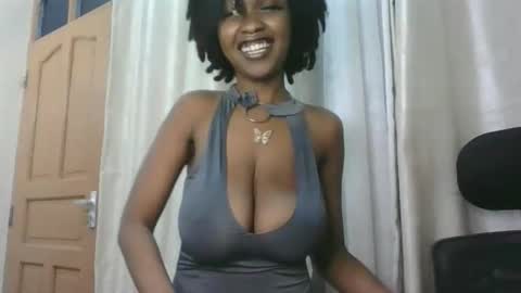 ashanti_reign online show from November 8, 12:02 am