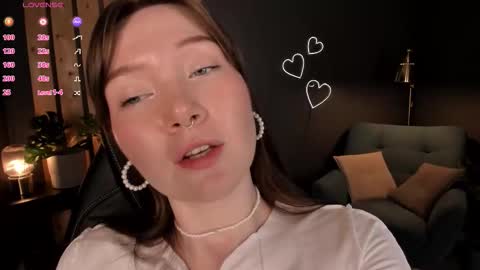 Ash online show from October 28, 12:50 pm