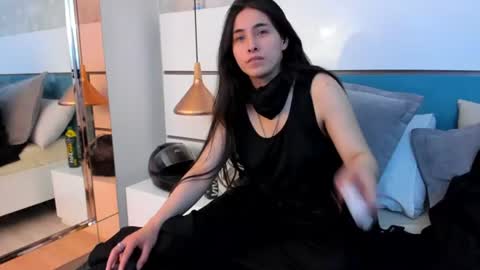 Ashkoreh online show from June 30, 8:18 pm