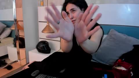 Ashkoreh online show from July 7, 9:52 pm