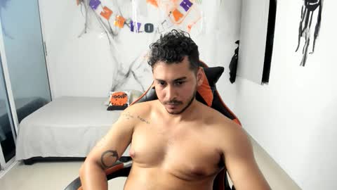 ashlan_king online show from October 31, 2:56 am