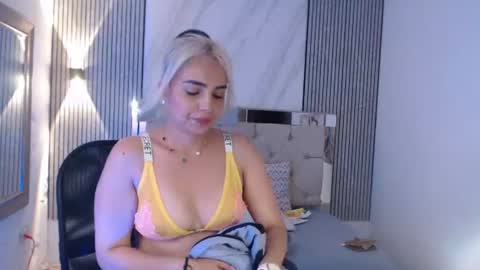 ashley__tylor online show from July 13, 10:02 pm