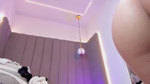 ashley_beaomunt online show from June 27, 12:33 pm