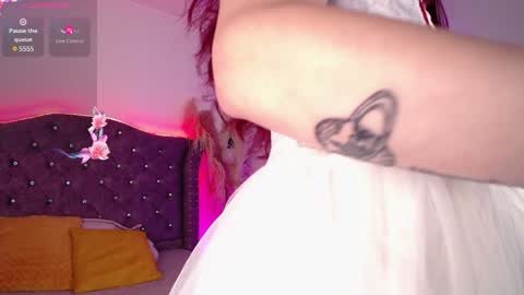 ashley_miller1_ online show from December 12, 6:03 am