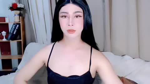 ashley online show from June 12, 12:26 pm