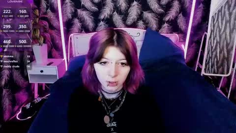 Ashley online show from April 6, 8:54 pm