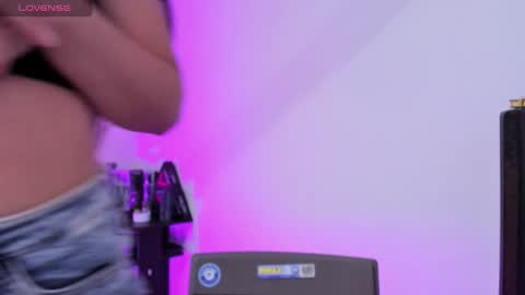 Ashley online show from November 21, 3:10 pm