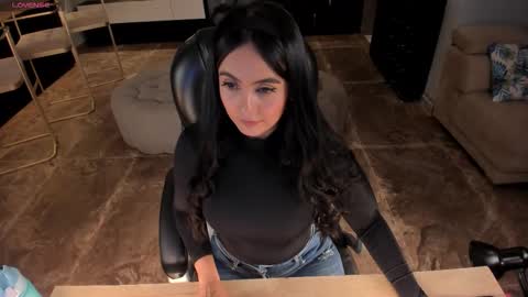 Ashley Jhonson  online show from March 18, 8:04 pm