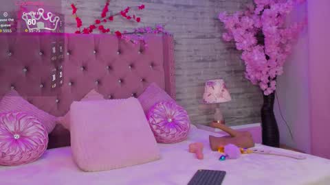 ashleynelsonn online show from December 15, 9:44 pm