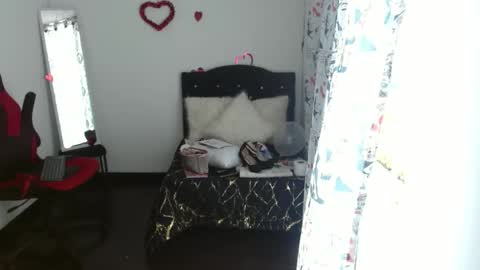 Snapshot of ashleyt1998 chatting on February 25, 3:20 pm ASHLEY online show from February 25, 3:20 pm